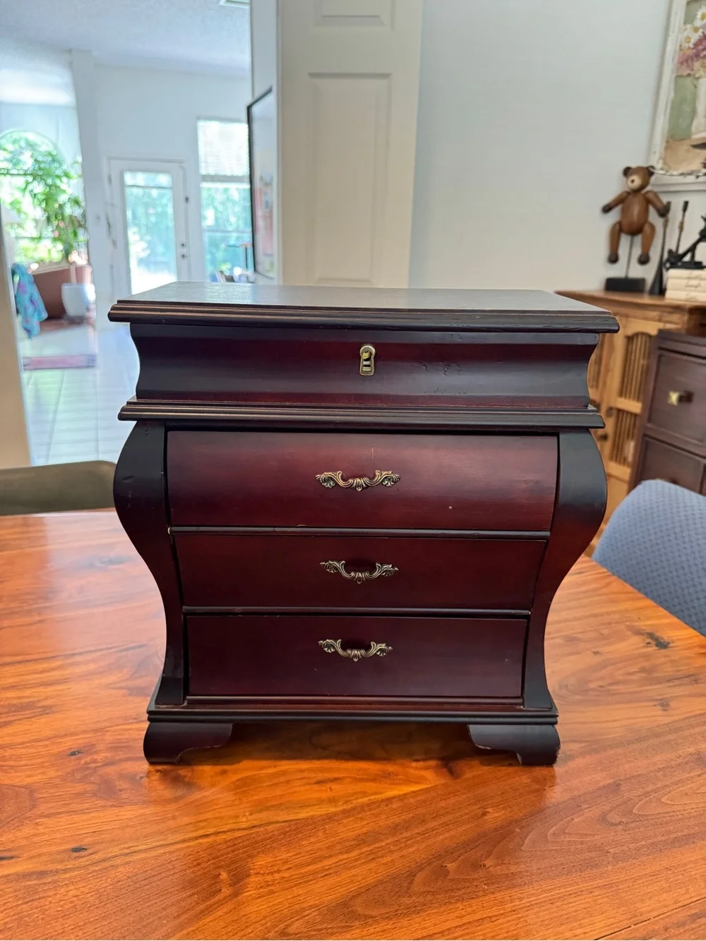 Large Vintage Wooden Bombe Style Jewelry Chest with Lift Up Top/Jewelry Box